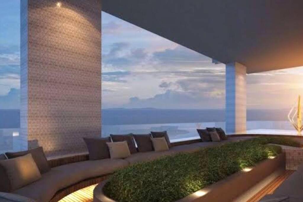 Apartment Luxury With Sea View. *